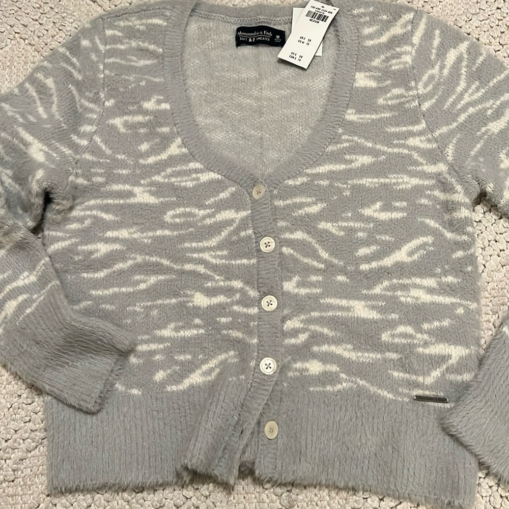 Super soft A&F sweater